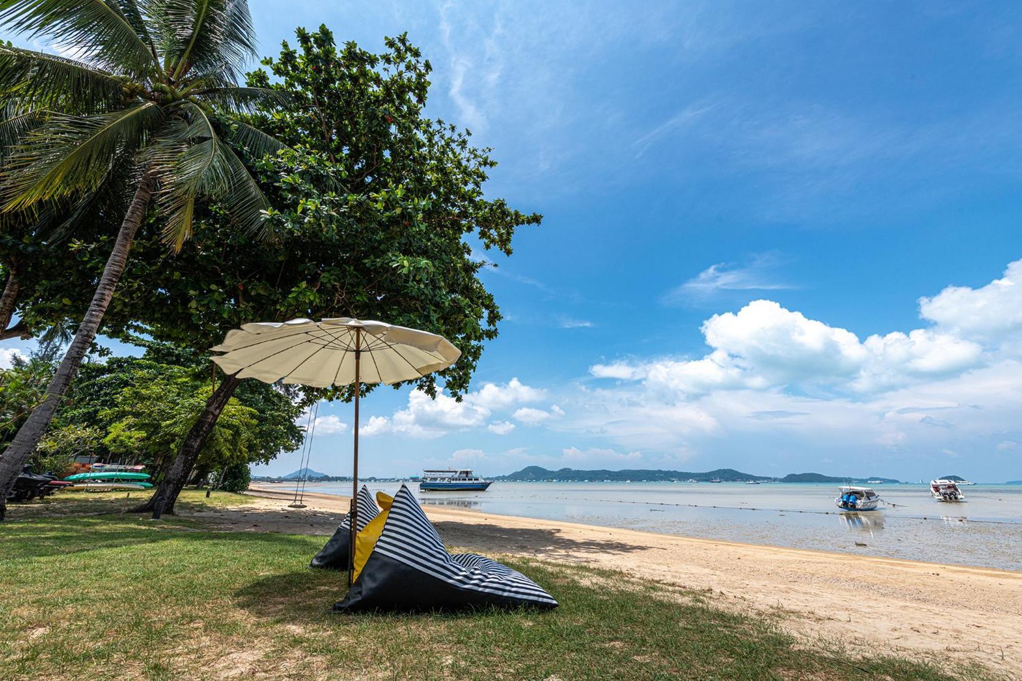 Blue Beach Grand Resort And Spa In Chalong Phuket By Dayuu Ban Saiyuan Exterior foto