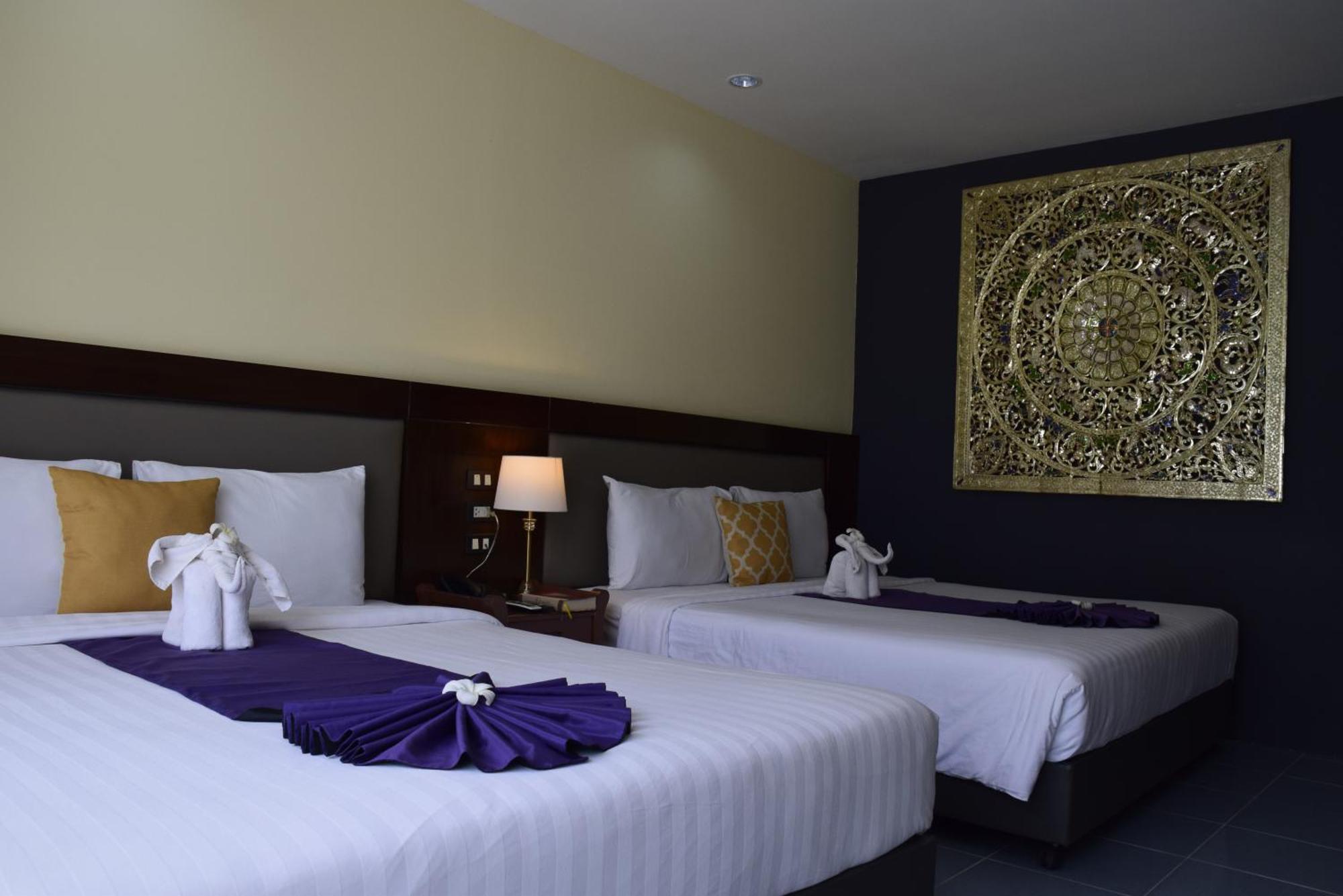 Blue Beach Grand Resort And Spa In Chalong Phuket By Dayuu Ban Saiyuan Exterior foto
