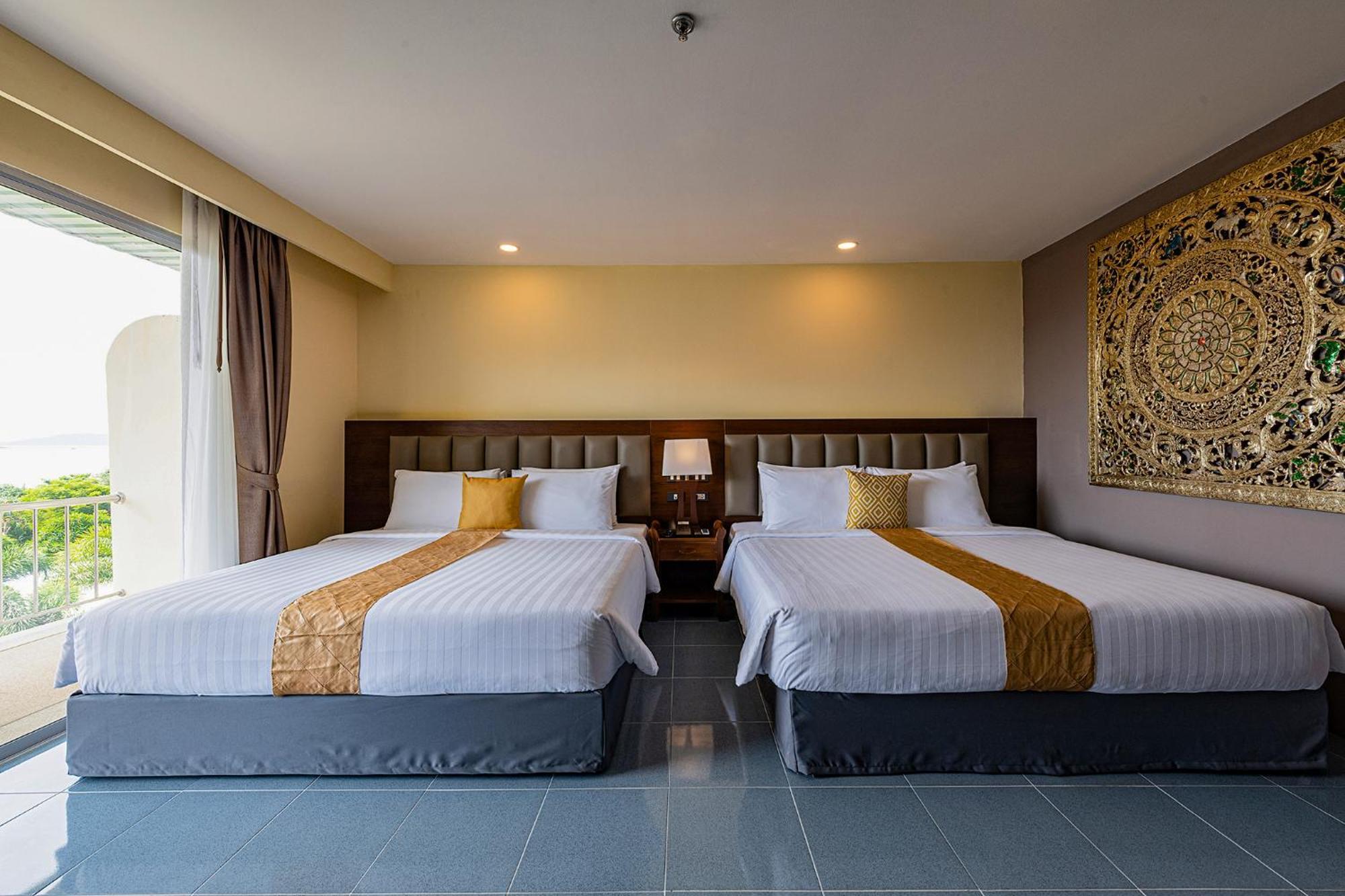 Blue Beach Grand Resort And Spa In Chalong Phuket By Dayuu Ban Saiyuan Exterior foto